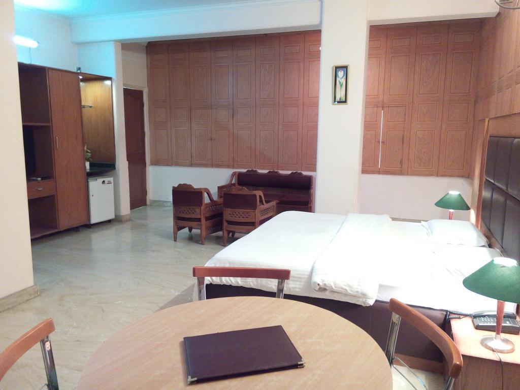 Hotel Queens Residency Gurgaon Habitación foto